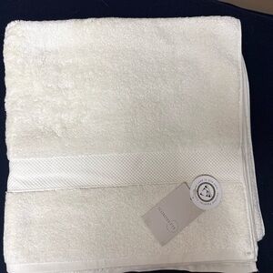 Maisonette Loft Egyptian Cotton Bath Towel 29x59” Made In Turkey Ivory Color NWT